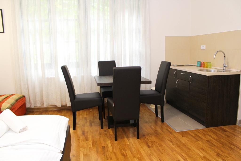 Wake Up Apartments And Rooms Belgrad Zewnętrze zdjęcie